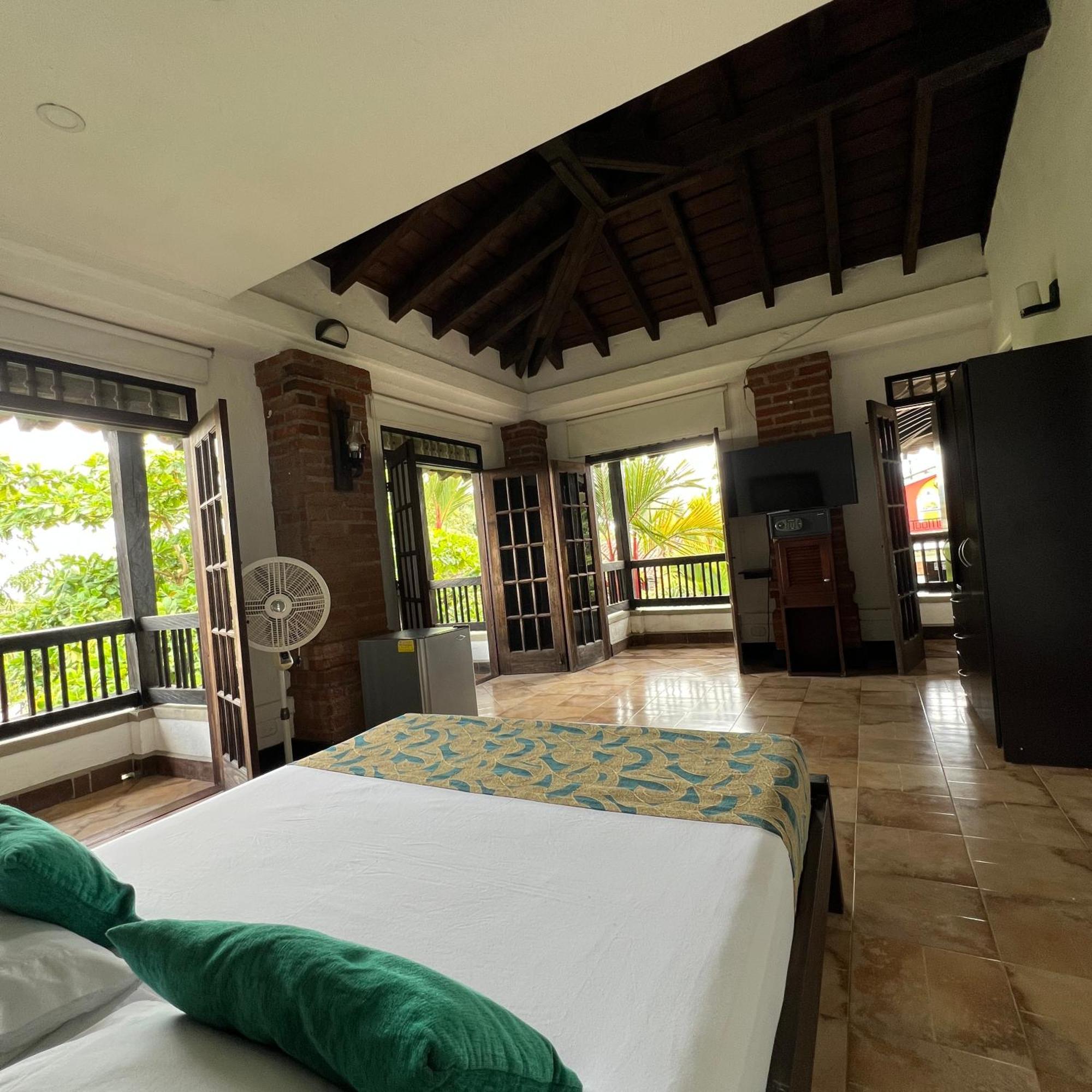 Finca Hotel La Esperanza Montenegro Eksteriør billede